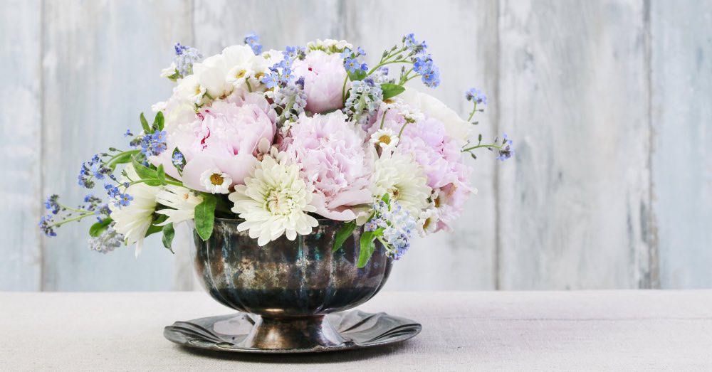 Cómo hacer un centro de mesa para decorar tu casa en primavera