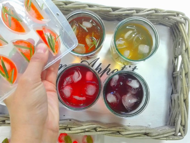 Bebidas con hielos aromatizados