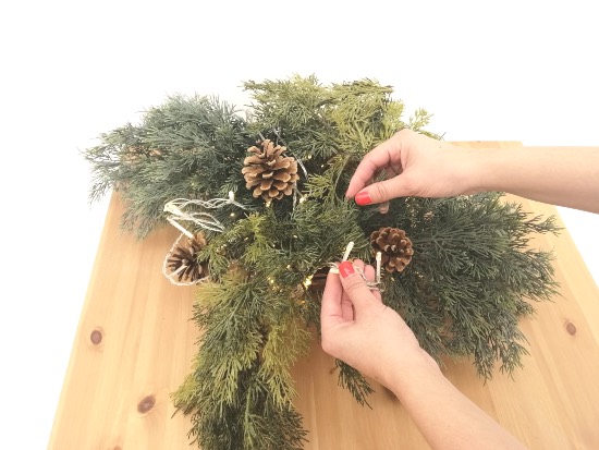 Maceta colgante de Navidad con luces