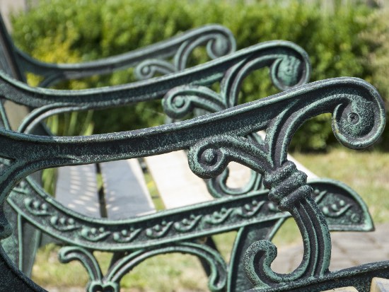 Cómo cuidar los muebles de jardín de hierro
