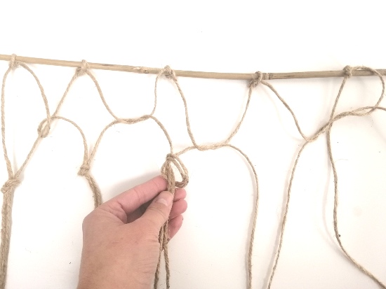 Cómo hacer los nudos del soporte de tillandsias