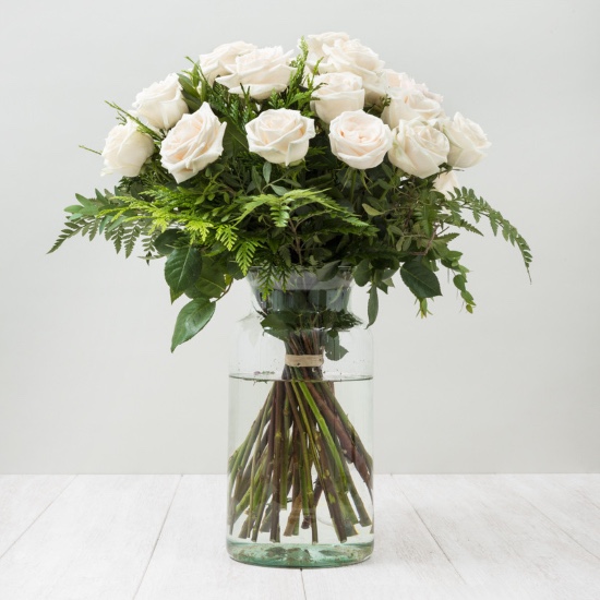 Ramo de rosas blancas White Queen