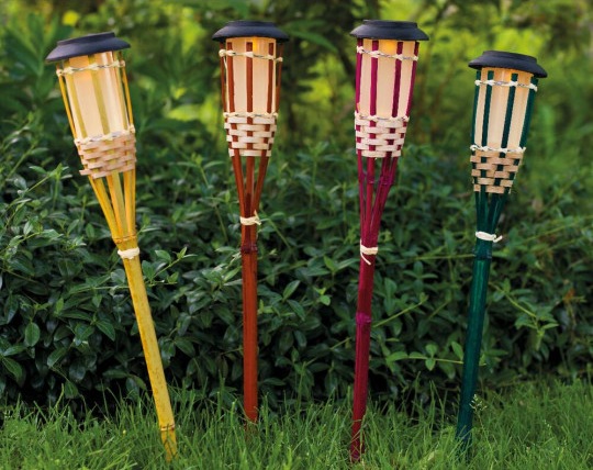 Antorcha solar para jardín