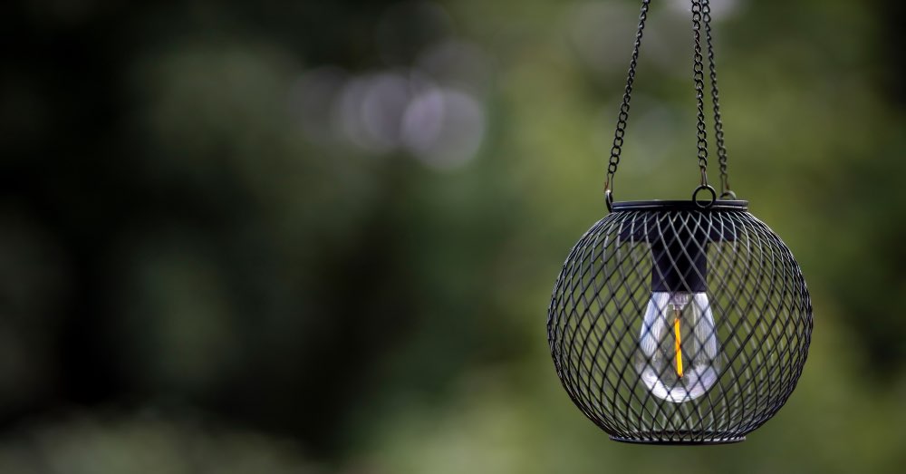 Luces solares de exterior para decorar tu jardín o terraza: preguntas frecuentes